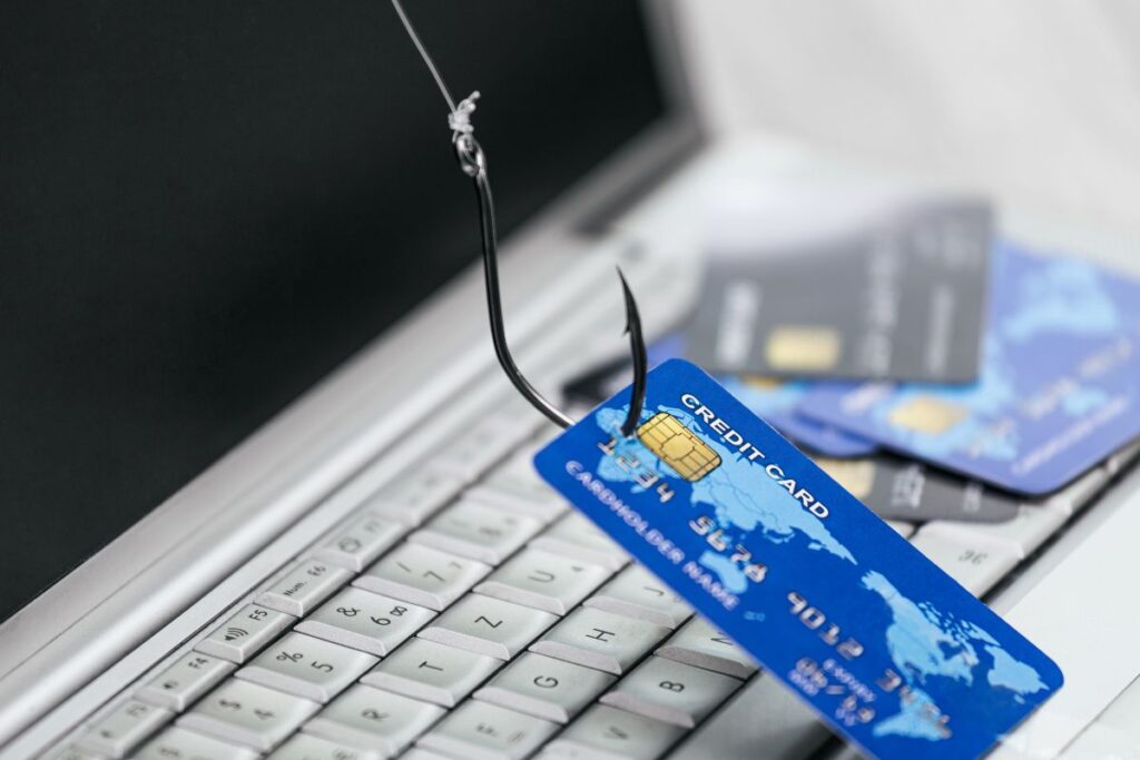 Don't Fall for Credit Card Scams and Fraudulent Offers